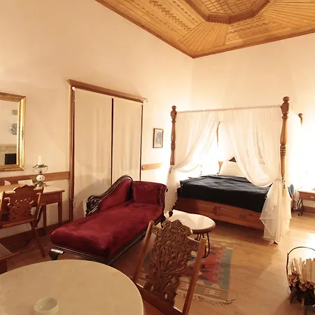 Kerme Ottoman Palace 아키아카